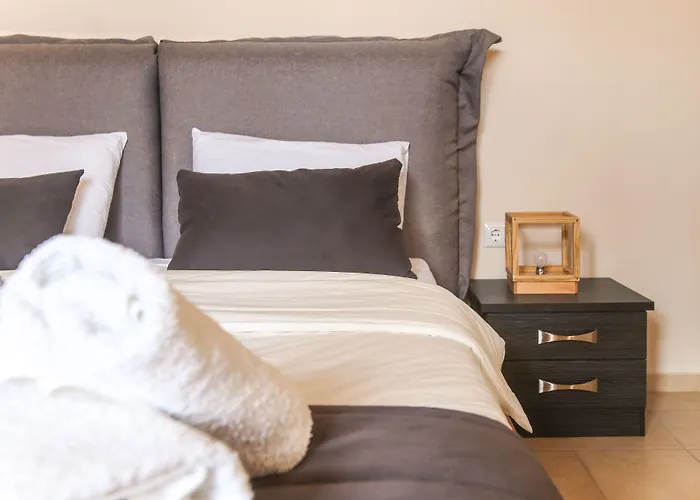 فيلة Penelope سامي